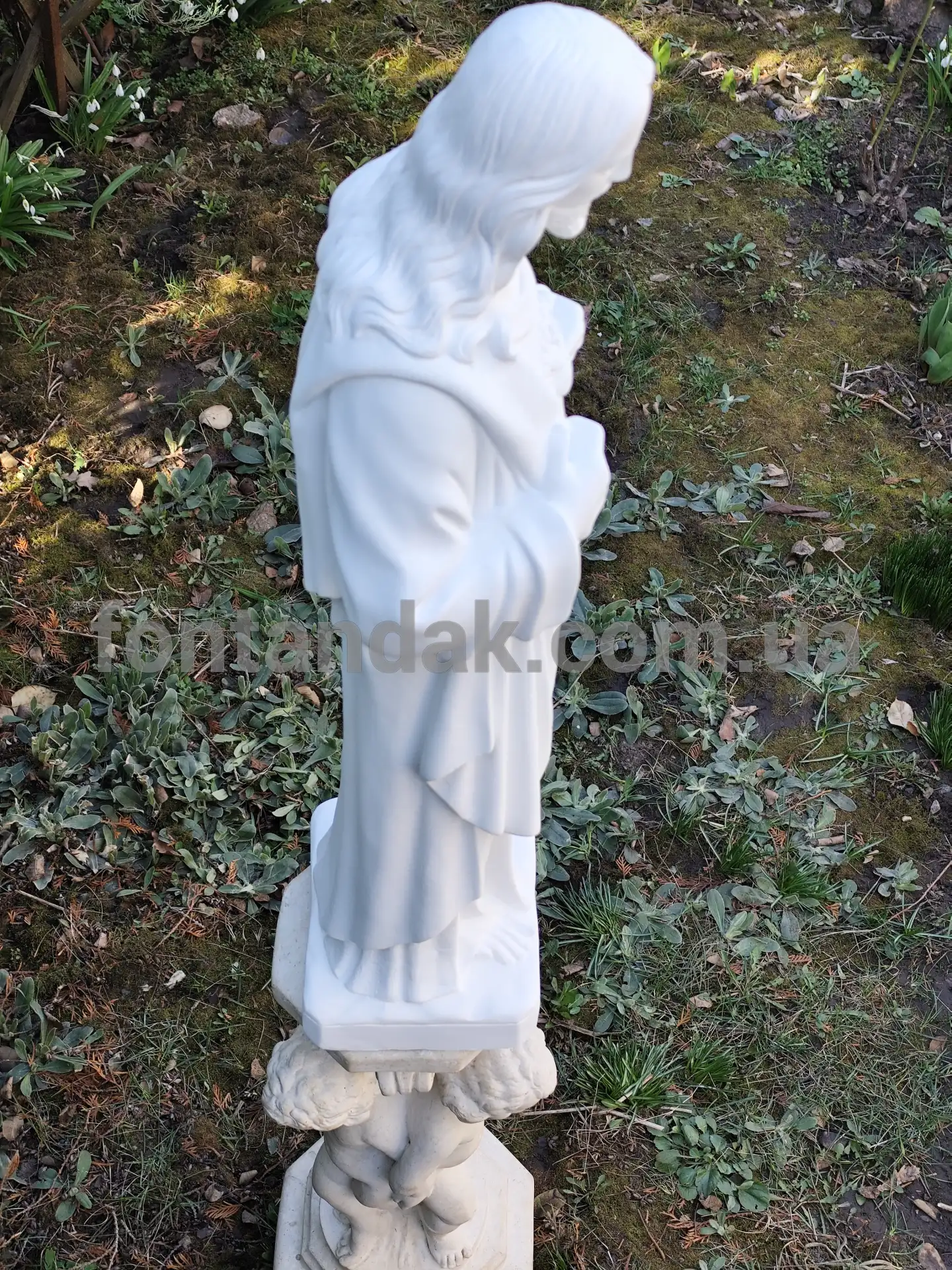 Скульптура Іісуса Христа