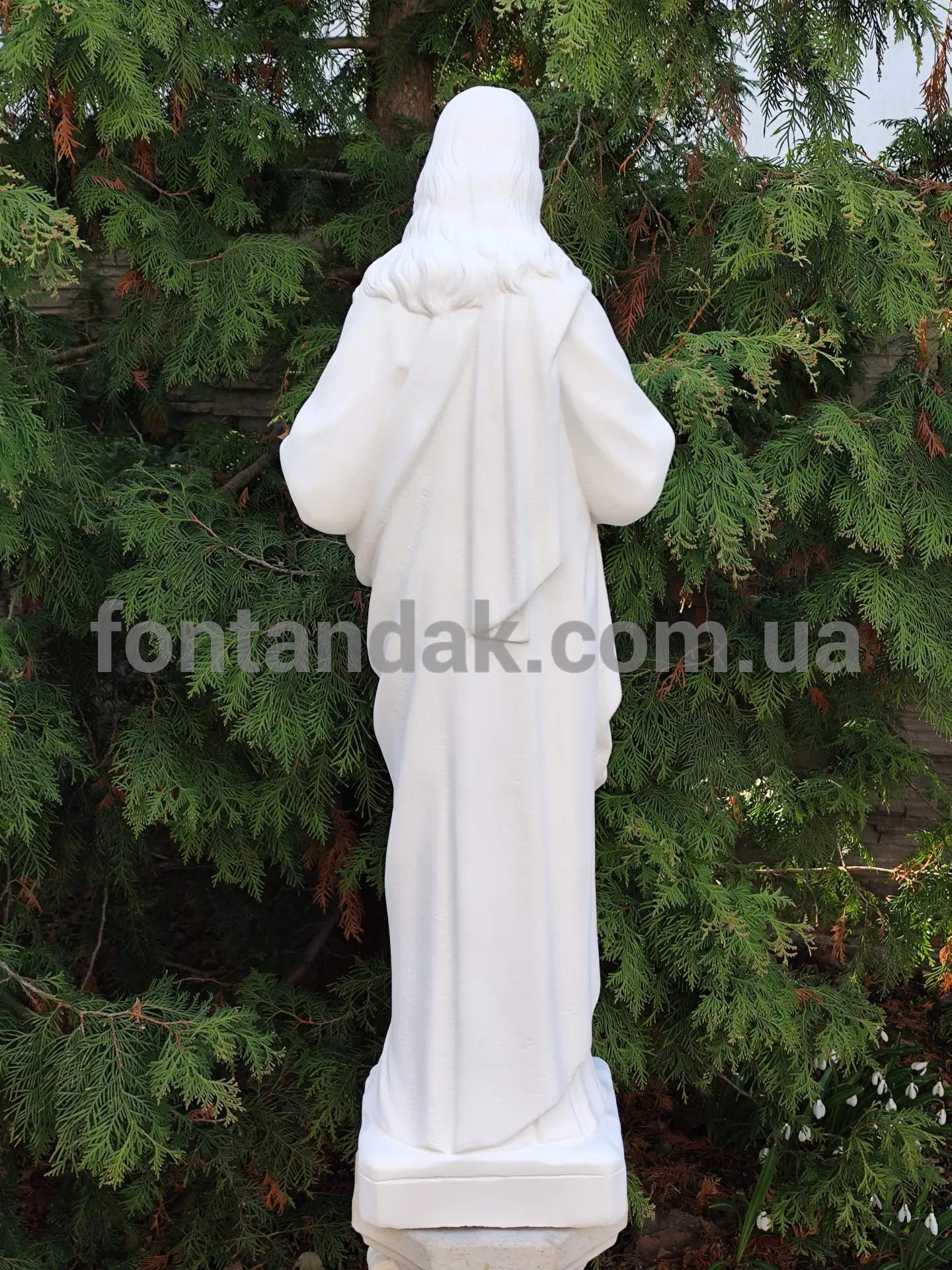 Скульптура Іісуса Христа