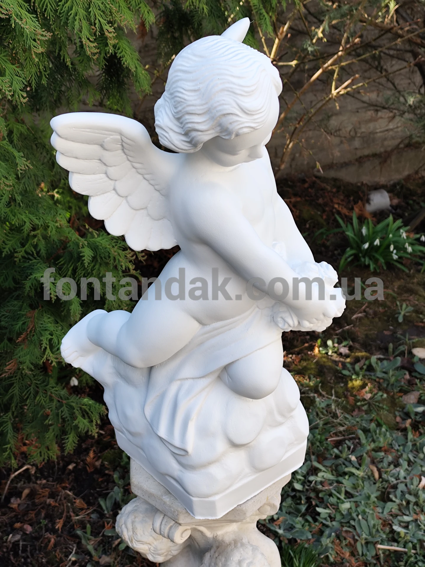 Скульптура ангела