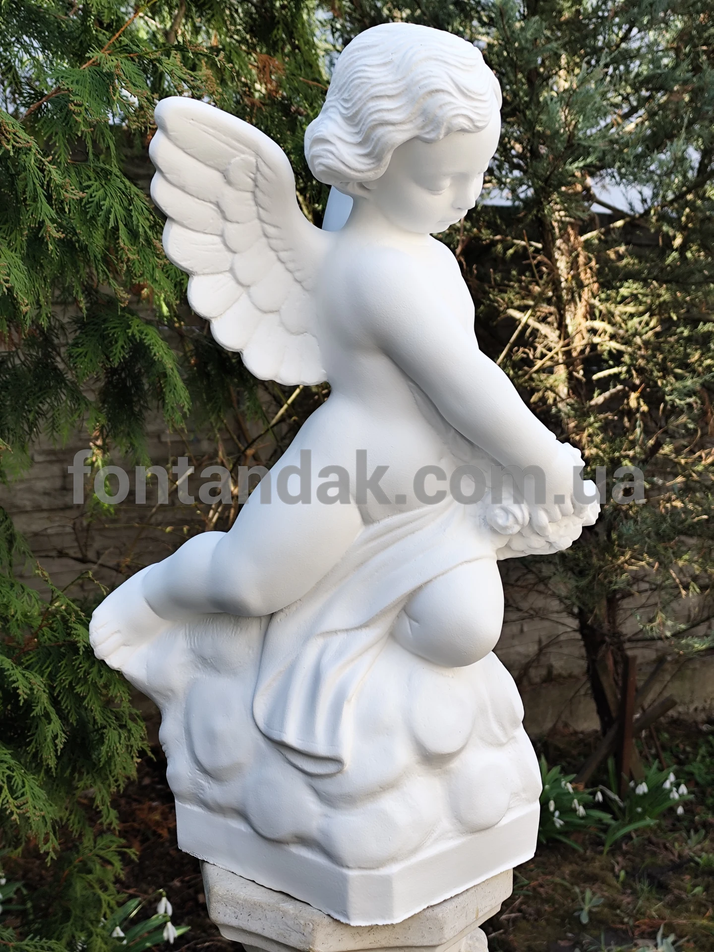 Скульптура ангела