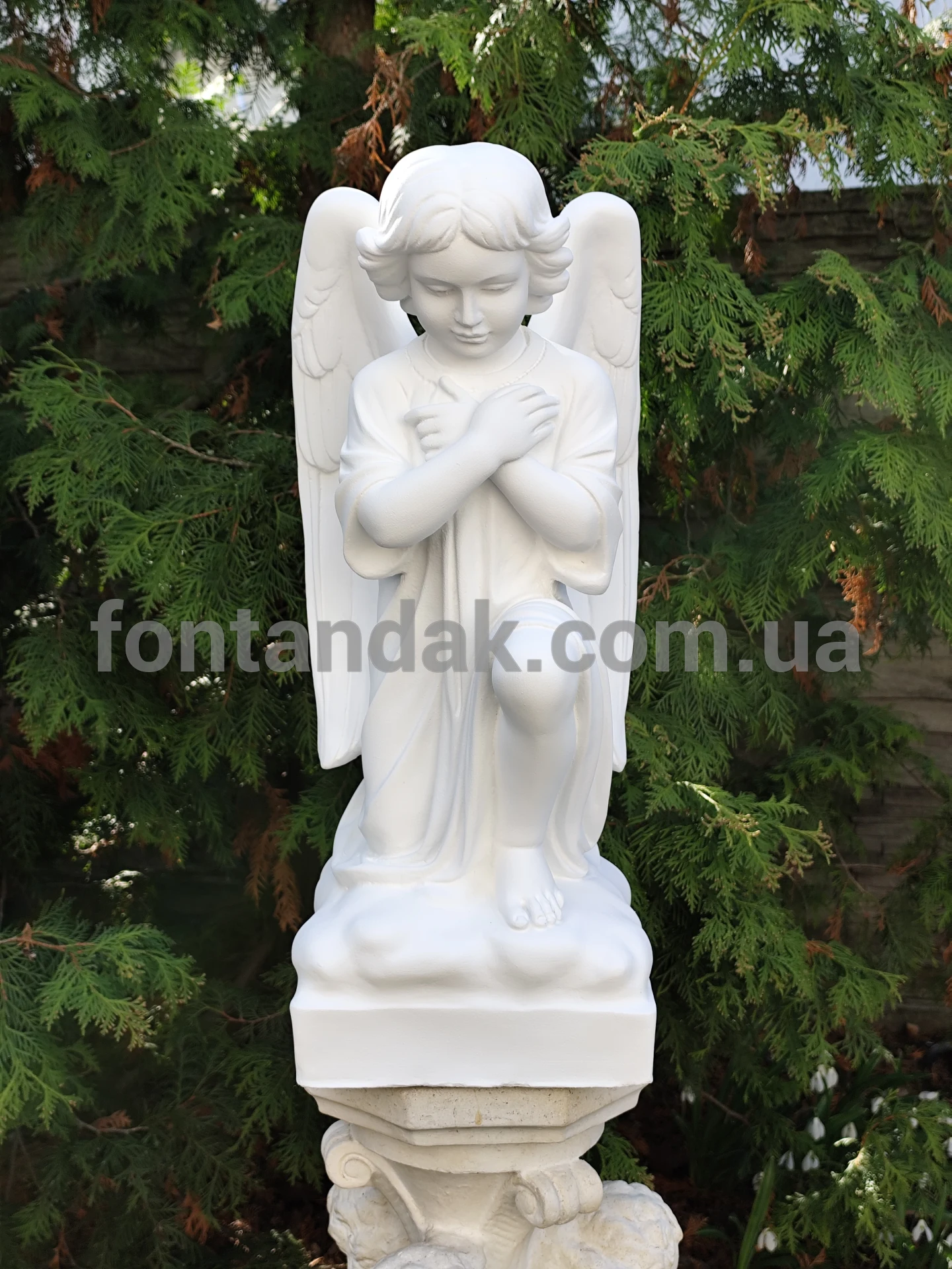 Скульптура ангела
