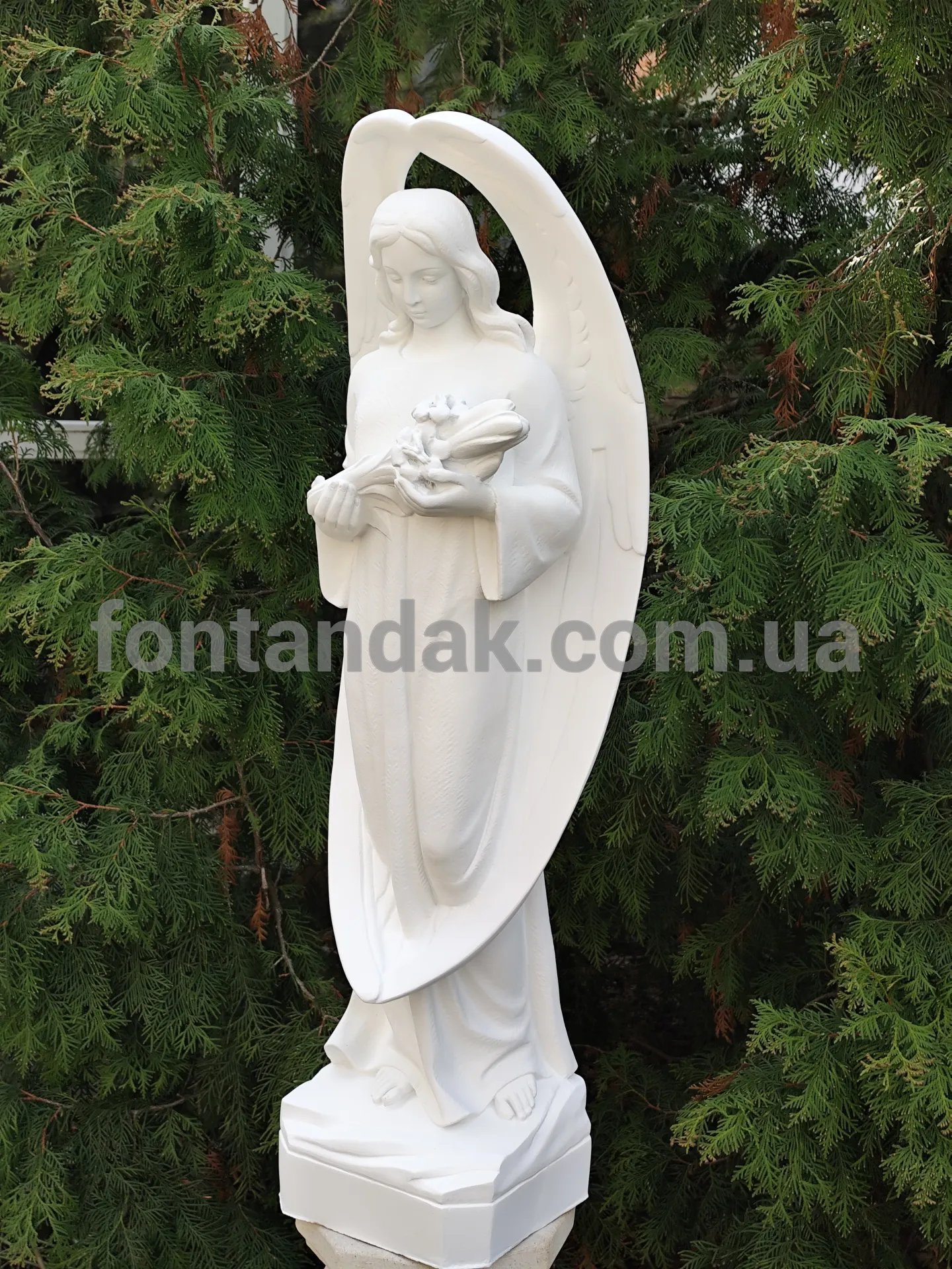 Скульптура ангела