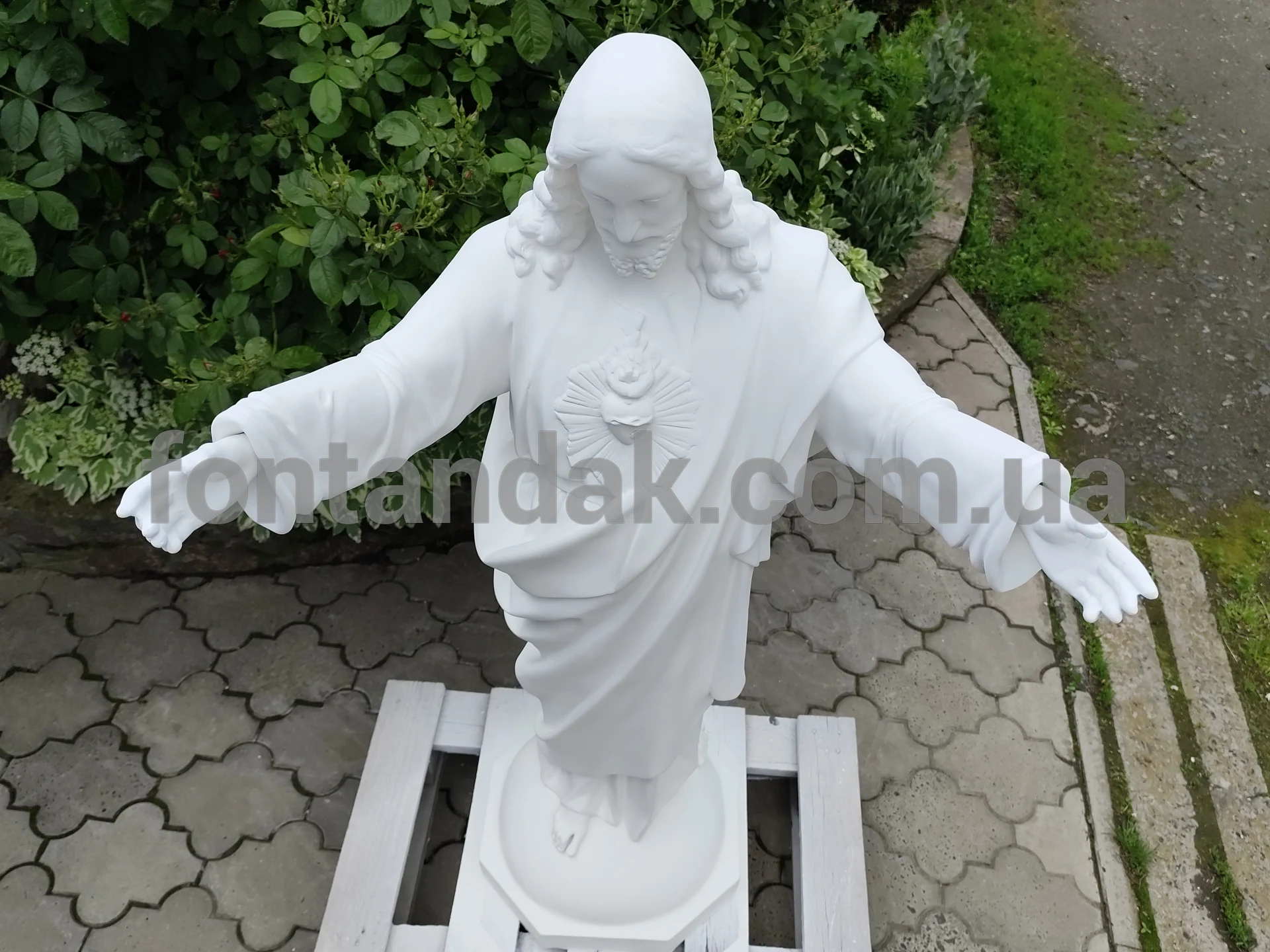 Скульптура Іісуса Христа