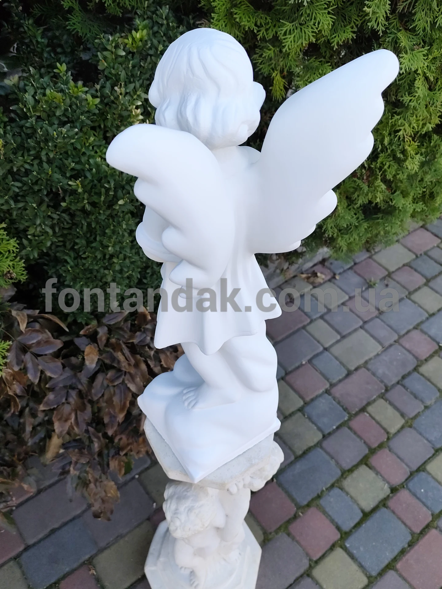 Скульптура ангела