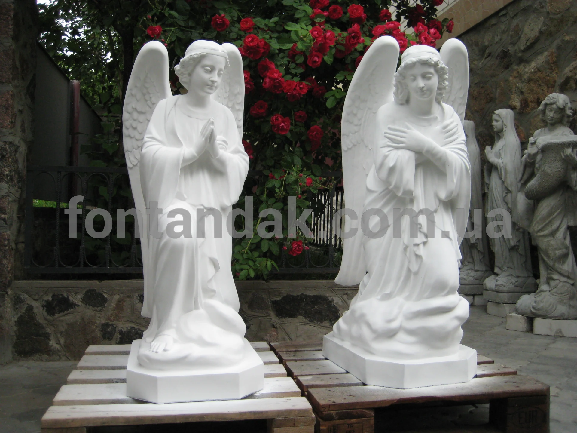 Скульптура ангела