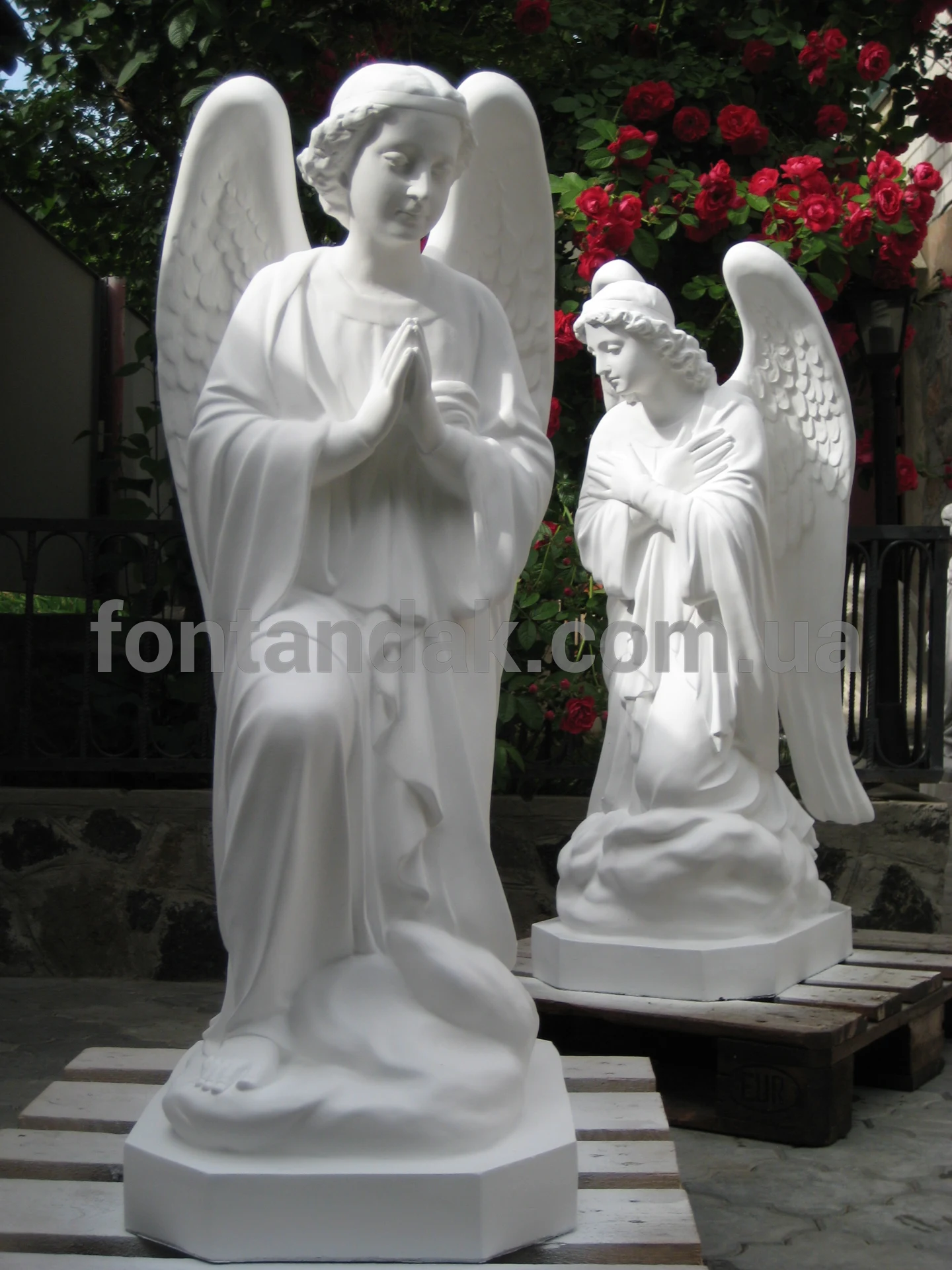 Скульптура ангела