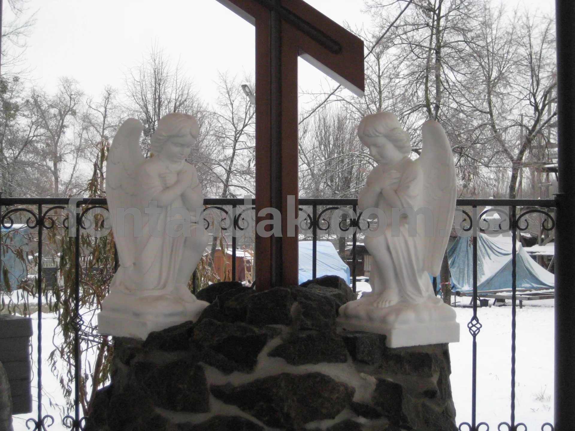 Скульптура ангела