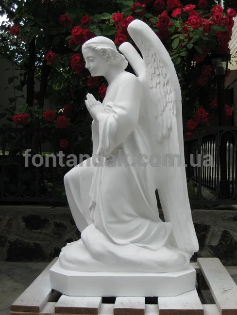 Скульптура ангела